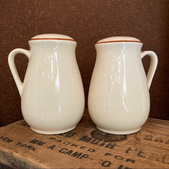 VTG Salt & Pepper Set - Picture 3 of 8